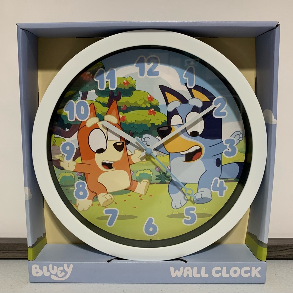 Bluey and Bingo Analog Wall Clock-New in Box